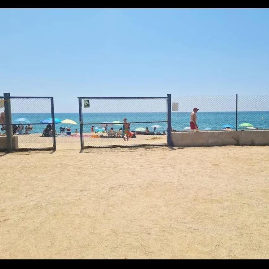Camping El Pinar Platja Santa Susanna Exterior foto
